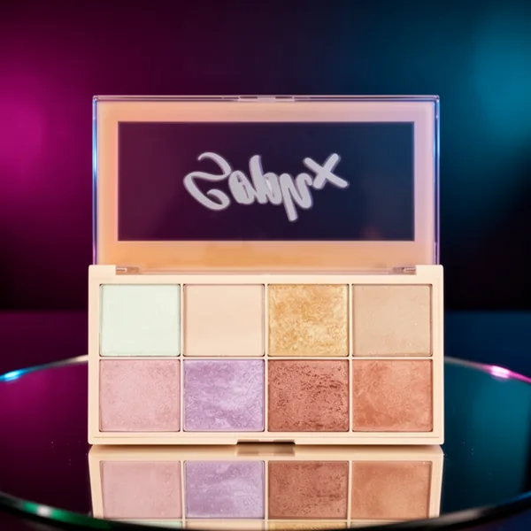 Makeup Revolution Soph X Highlighter, 16 g