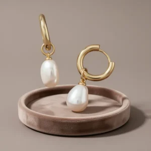 Kendra Scott Willa Pearl Huggie Earrings