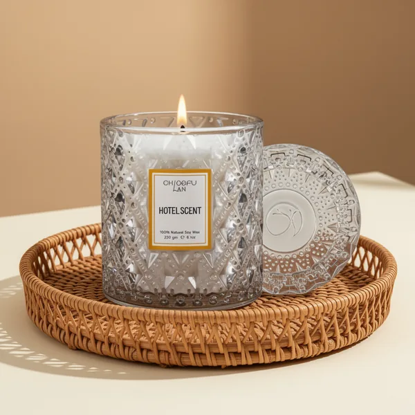 Chloefu LAN Hotel Scented Candle, 8.1 oz