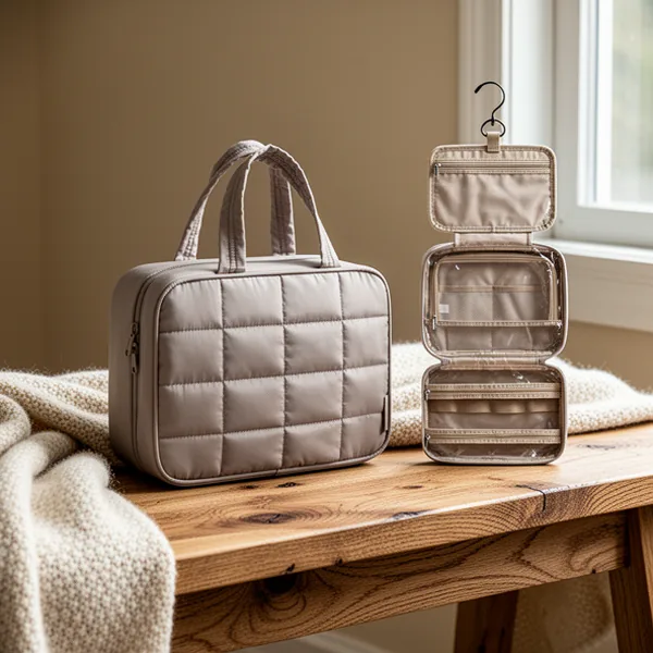 BAGSMART Travel Toiletry Bag, Camel